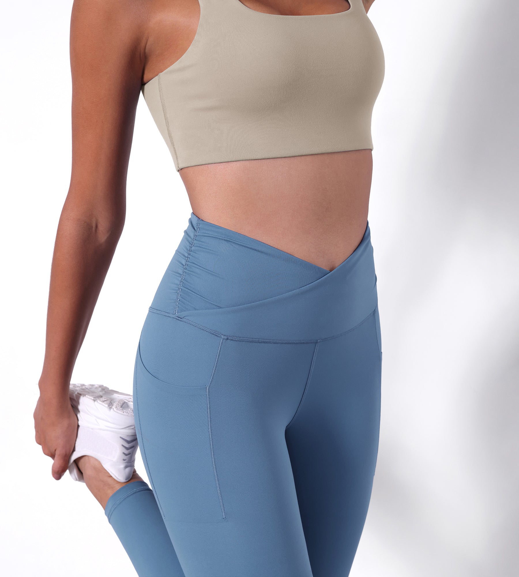 28" Side Pocket Cross Waist Yoga Leggings - ododos