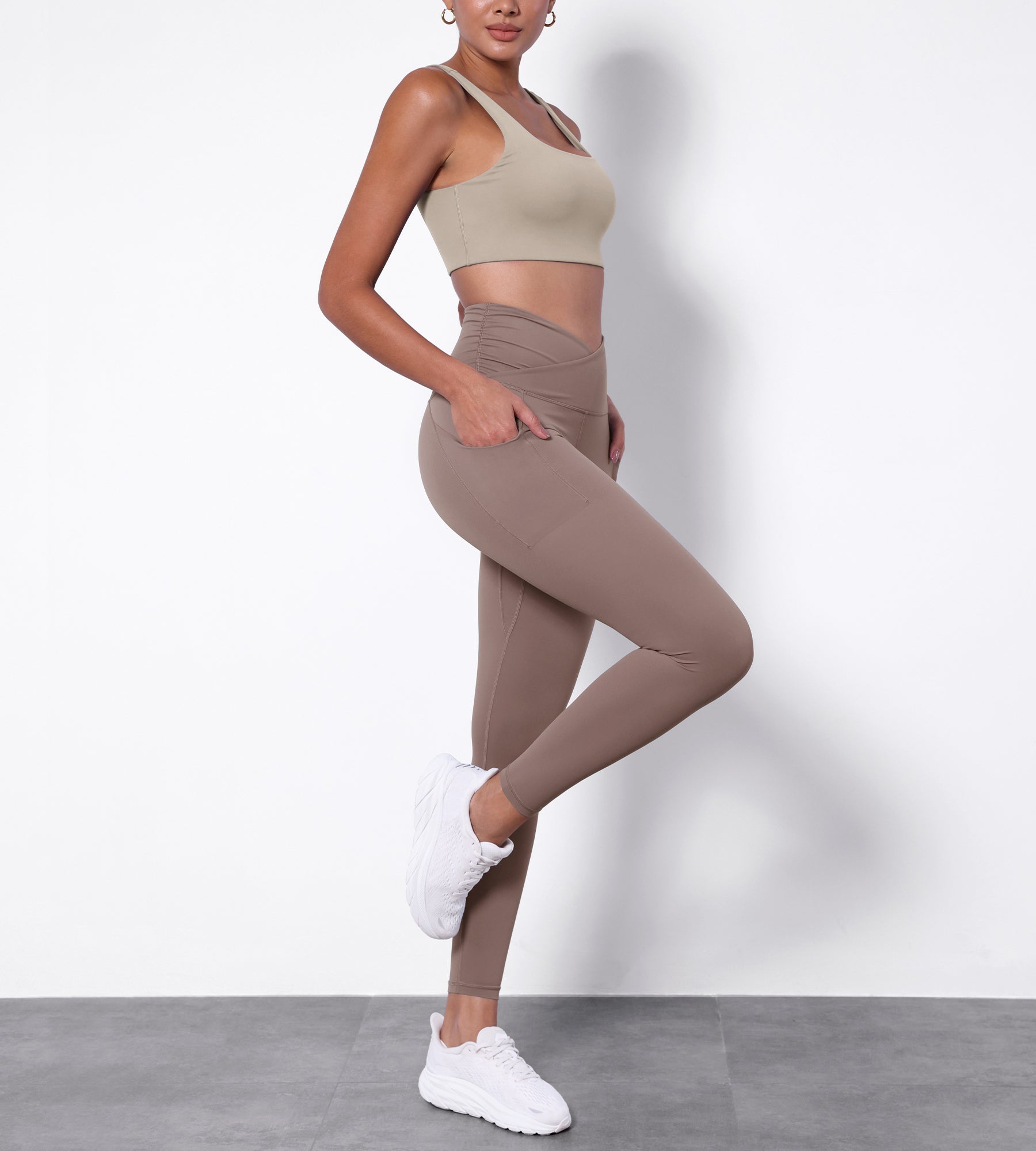 28" Side Pocket Cross Waist Yoga Leggings - ododos