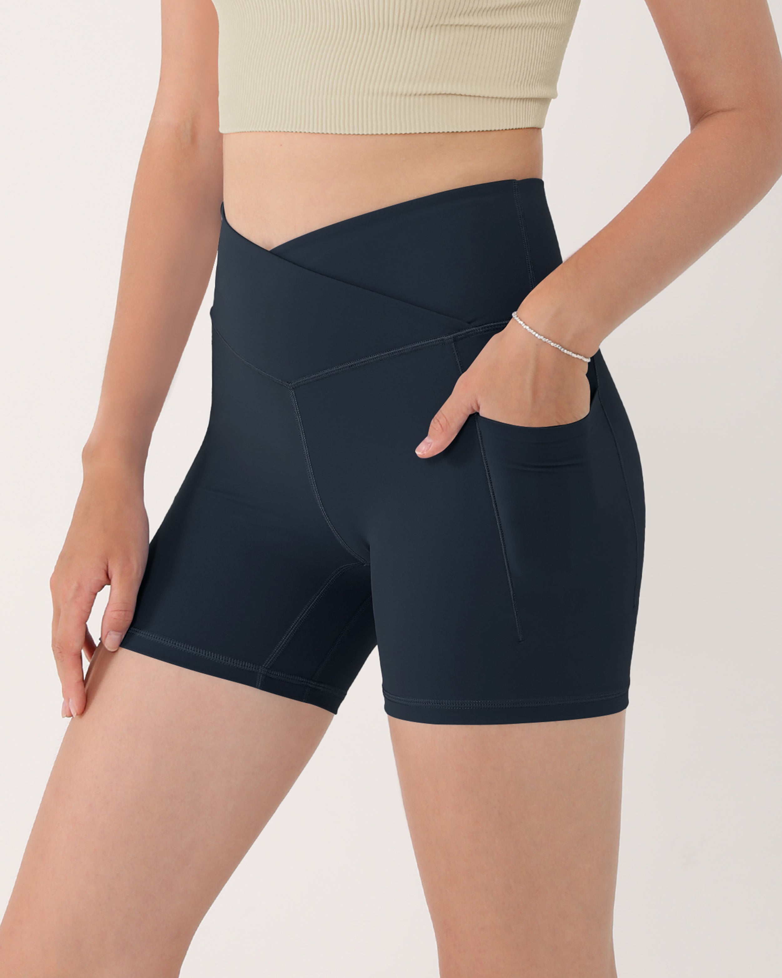 5 Cross Waist Biker Shorts with Pockets